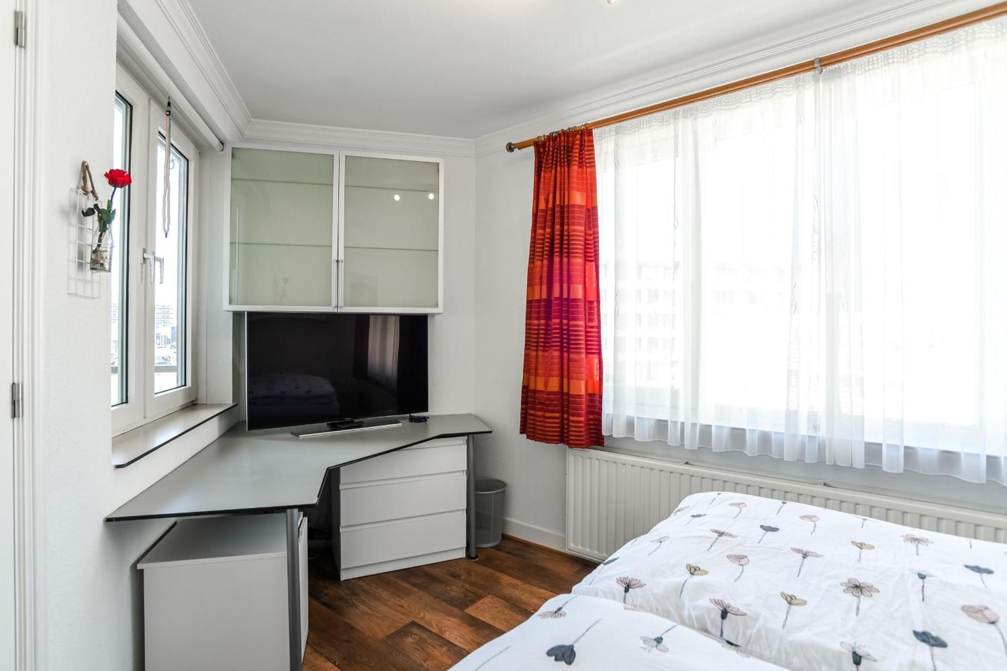 Studio Tara At The Beach With Private Parking Zandvoort Exterior photo